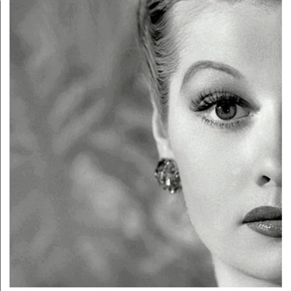 Meet your Posher, Elzabeth